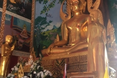 golden alter buddha